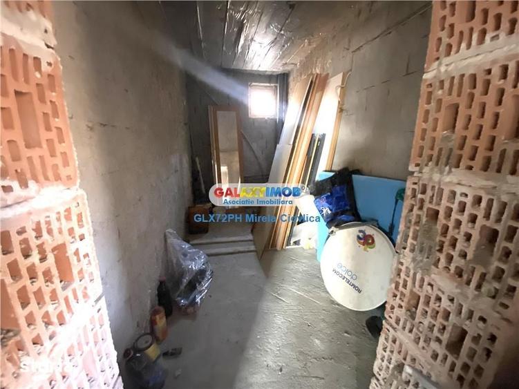 Casă cu 4 camere cu Teren 725 Mp în Posada