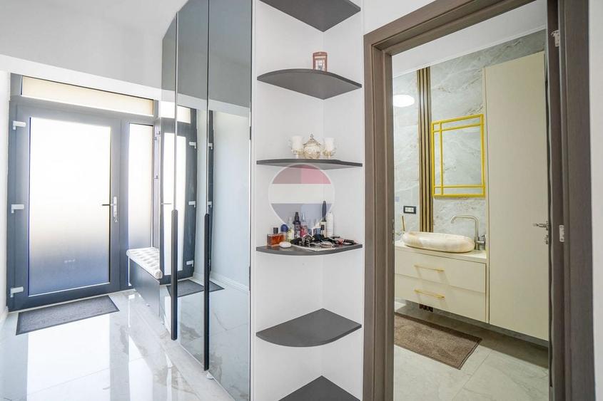 Casă individuală cu 5 camere cu Teren 400 Mp în Bunloc