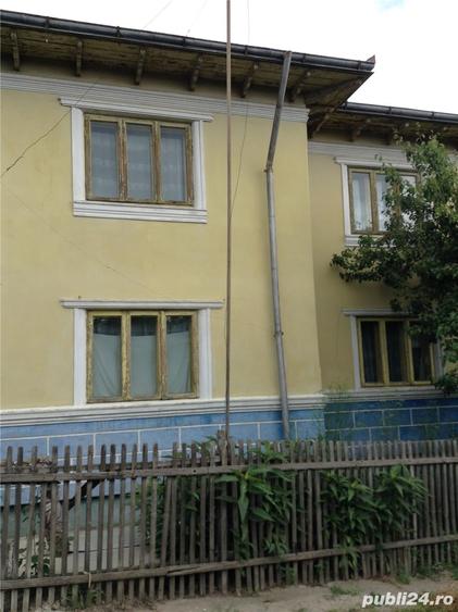 Casă cu 6 camere cu Teren 8000 Mp în Mircești