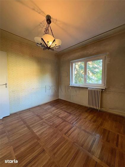 Apartament cu 3 camere semidecomandat în Est