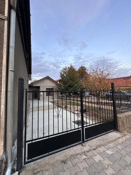 Casă cu 3 camere în Central