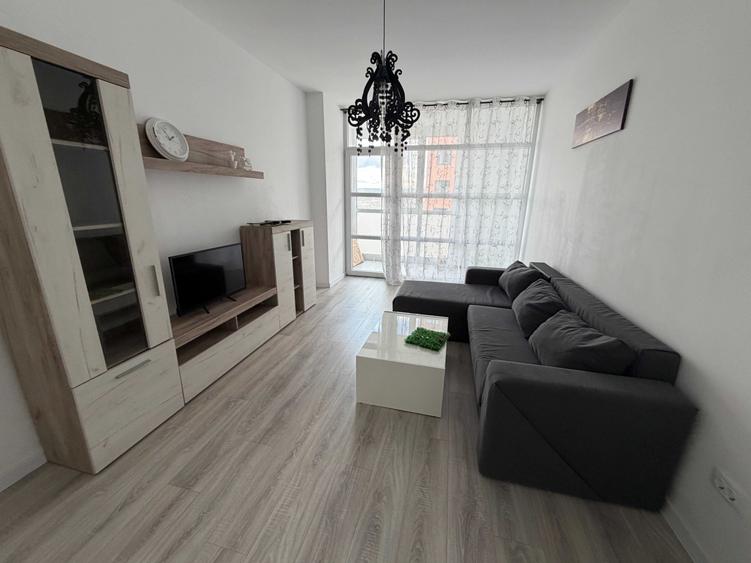 Apartament cu 2 camere decomandat în Exterior Vest
