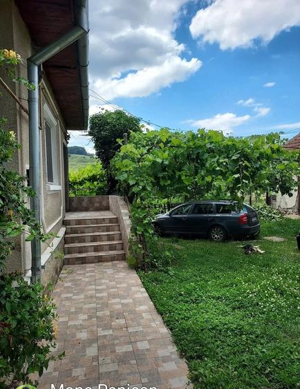 Casă cu 3 camere cu Teren 4200 Mp în Popeni