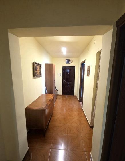 Apartament cu 2 camere decomandat în Astra