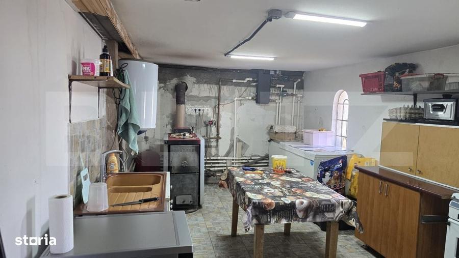 Casă cu 4 camere în Berindan