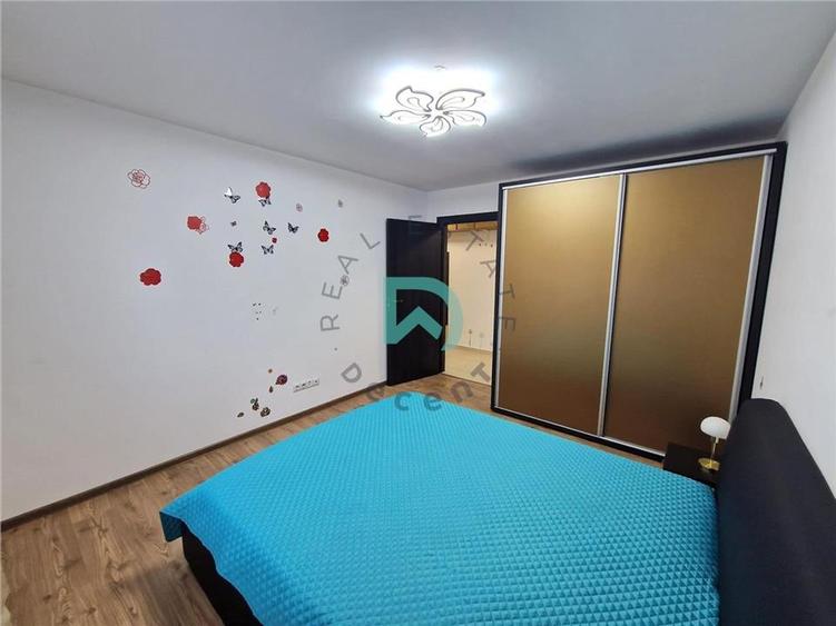 Apartament cu 2 camere decomandat în Tractorul