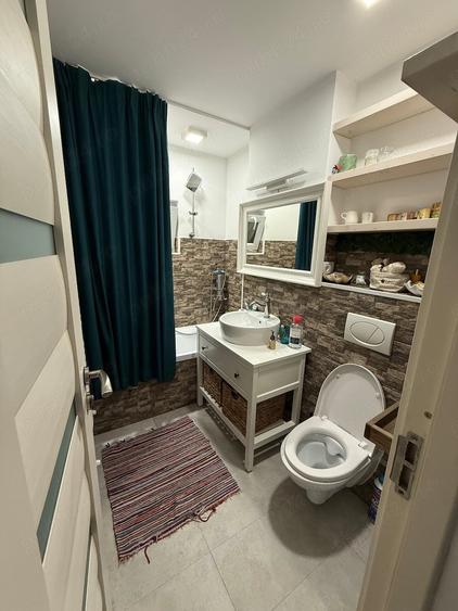 Apartament cu 2 camere semidecomandat în Central