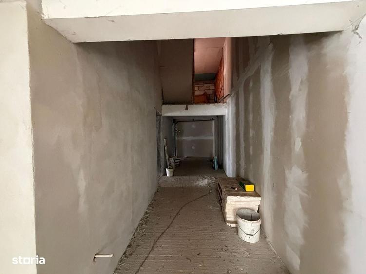 Casă cu 4 camere în Central