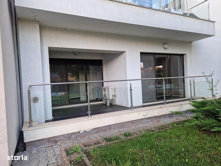Apartament cu 4 camere în Central — fotografia 3