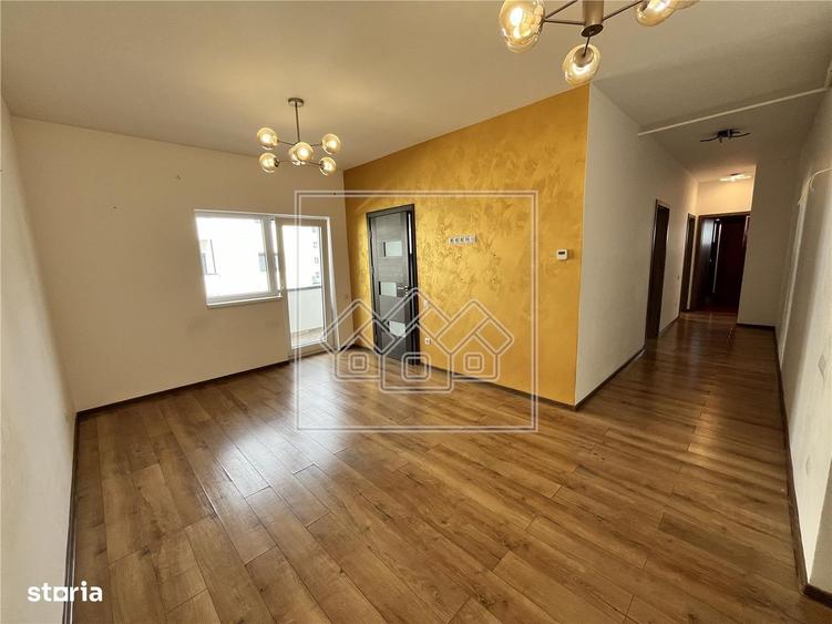 Apartament cu 3 camere în Central