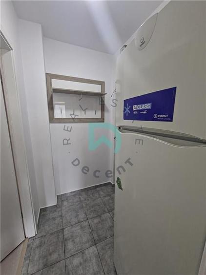 Apartament cu 2 camere semidecomandat în Florilor