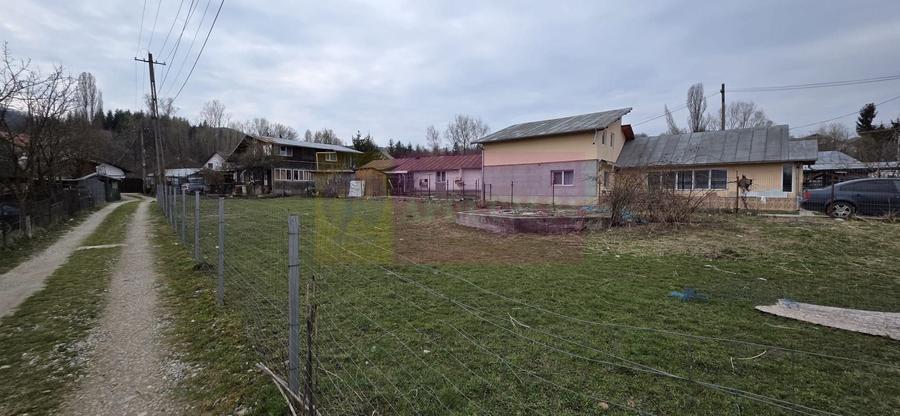 Teren Construcții intravilan de 617 mp, în Lac de Verde