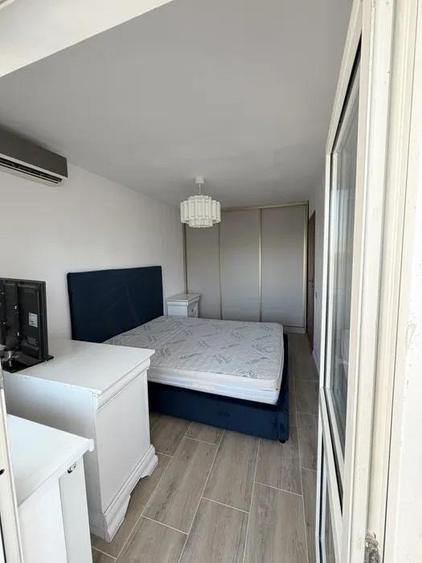 Apartament cu 3 camere decomandat, mobilat în Aviației