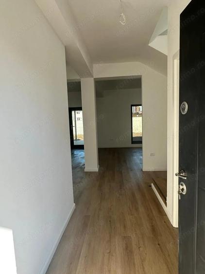 Casă cu Teren 402 Mp în Central