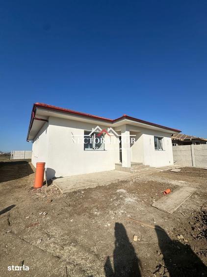 Casă cu 4 camere cu Teren 540 Mp în Sântandrei