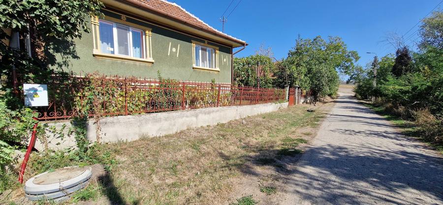 Casă cu 4 camere în Ciutelec