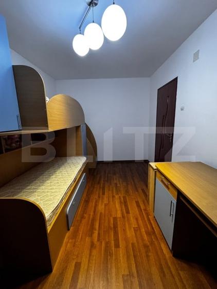 Apartament cu 3 camere decomandat, mobilat în Câmpia Turzii