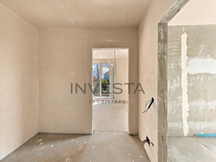 Apartament cu 2 camere semidecomandat în Mărăști
