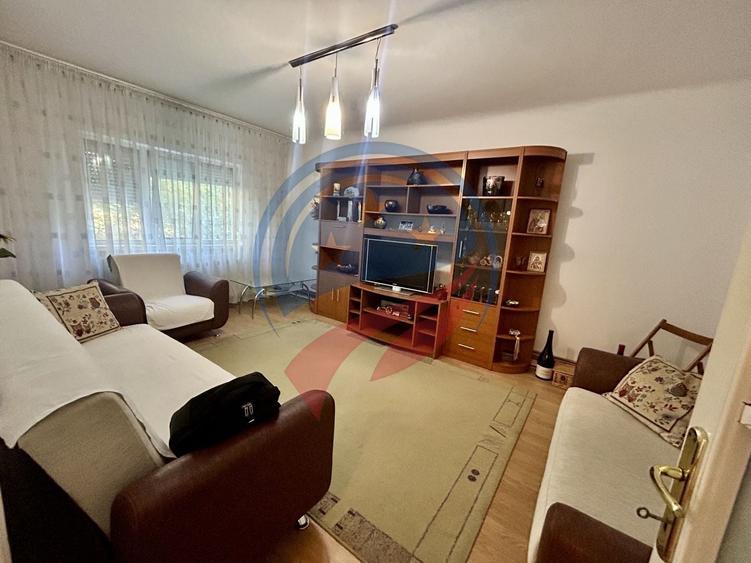 Apartament cu 4 camere decomandat în Brazda lui Novac