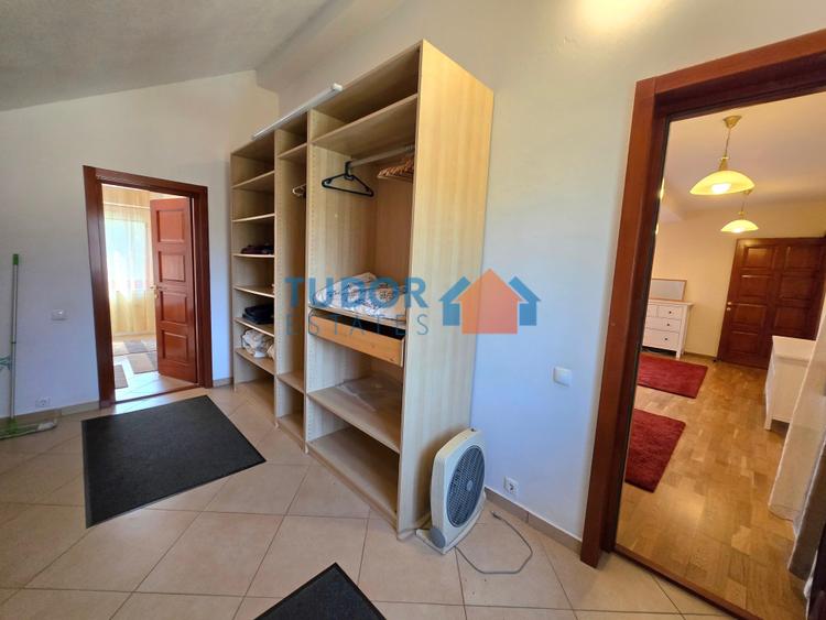Apartament cu 3 camere în Iancu Nicolae