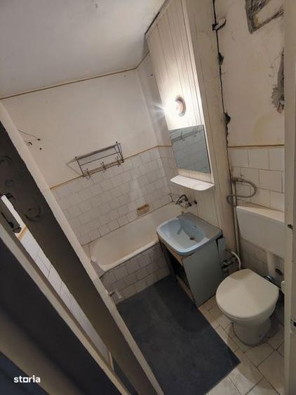 Garsonieră decomandată în Central