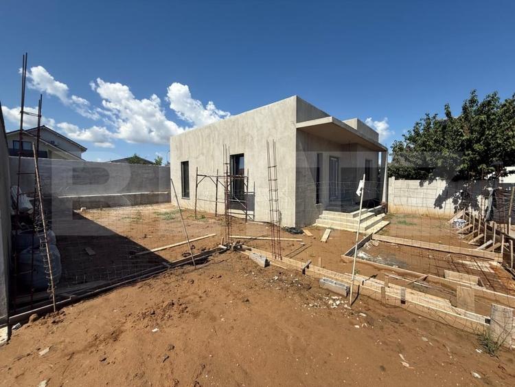 Casă individuală cu 3 camere cu Teren 220 Mp în Sud-Est