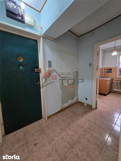 Apartament cu 2 camere decomandat în Mircea cel Bătrân