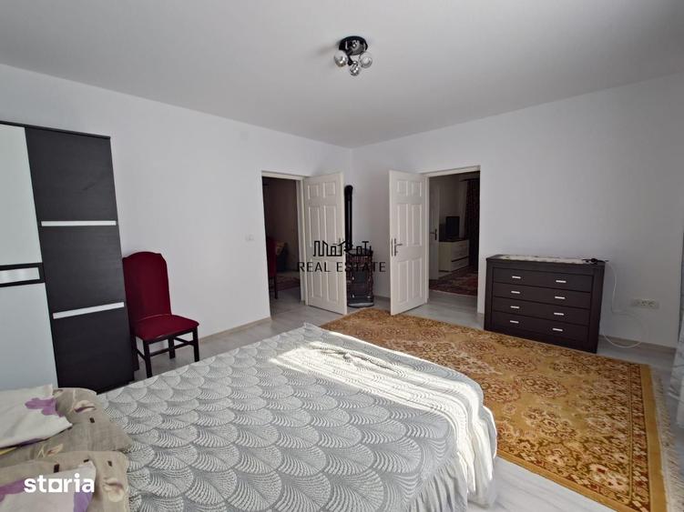 Casă cu 4 camere decomandat cu Teren 7650 Mp în Buceș