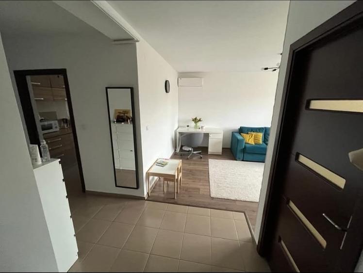Apartament cu 3 camere decomandat, mobilat în Popas Păcurari