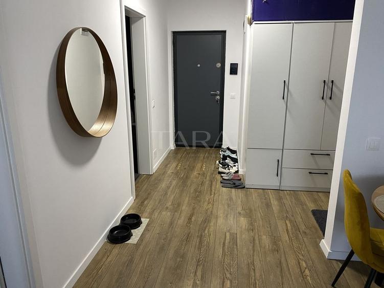 Apartament cu 2 camere semidecomandat, mobilat în Baciu