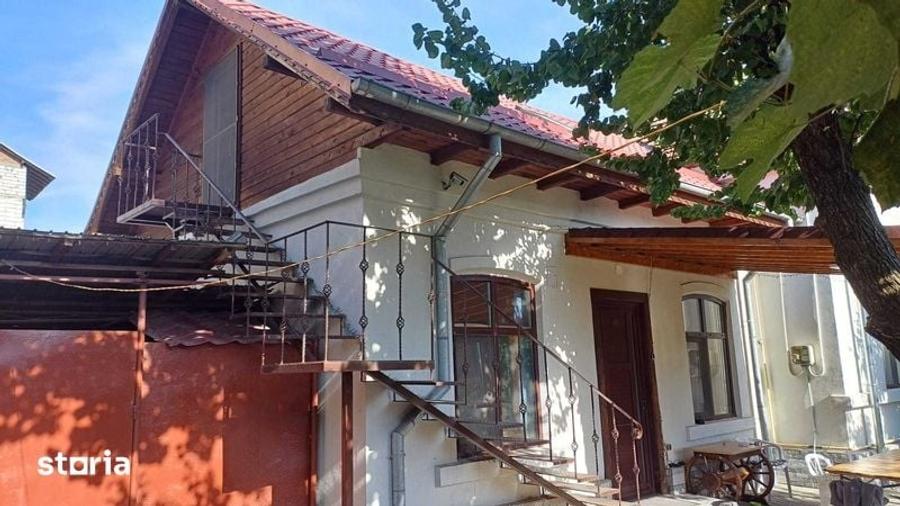 Casă cu 3 camere cu Teren 85 Mp în Central