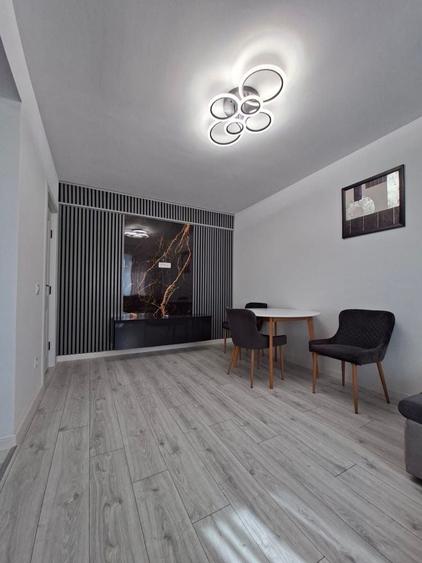 Apartament cu 2 camere decomandat în Vișan