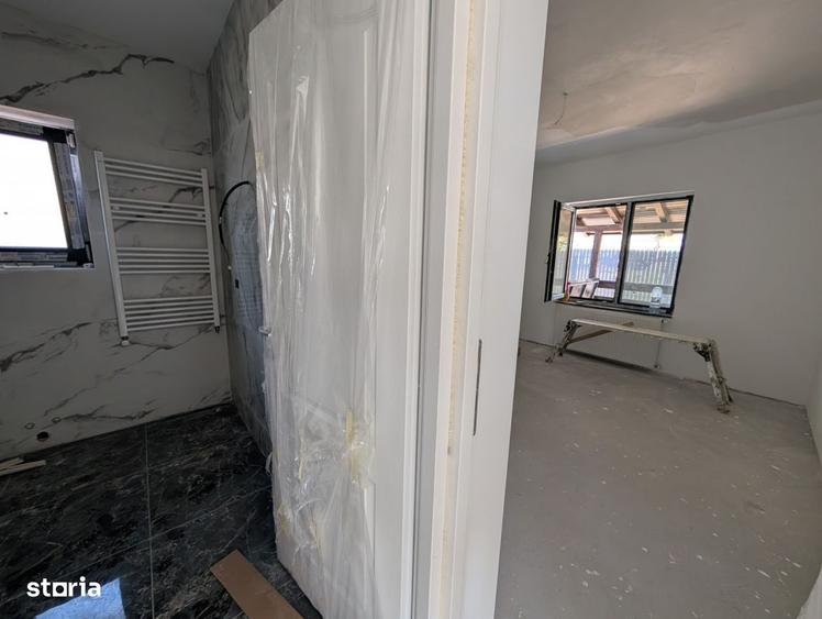 Casă cu 4 camere în Lilieci