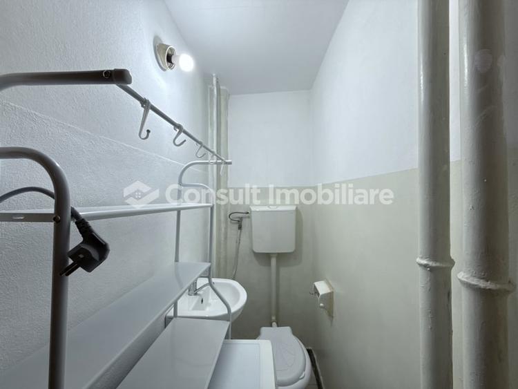 Apartament cu 3 camere decomandat, mobilat în Andrei Mureșanu