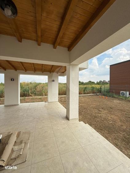 Casă cu 4 camere cu Teren 750 Mp în Vernești
