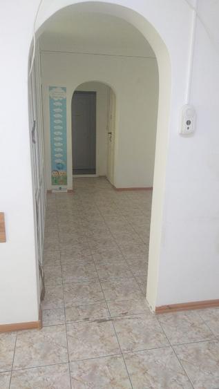 Birou, de 60 mp, în Central