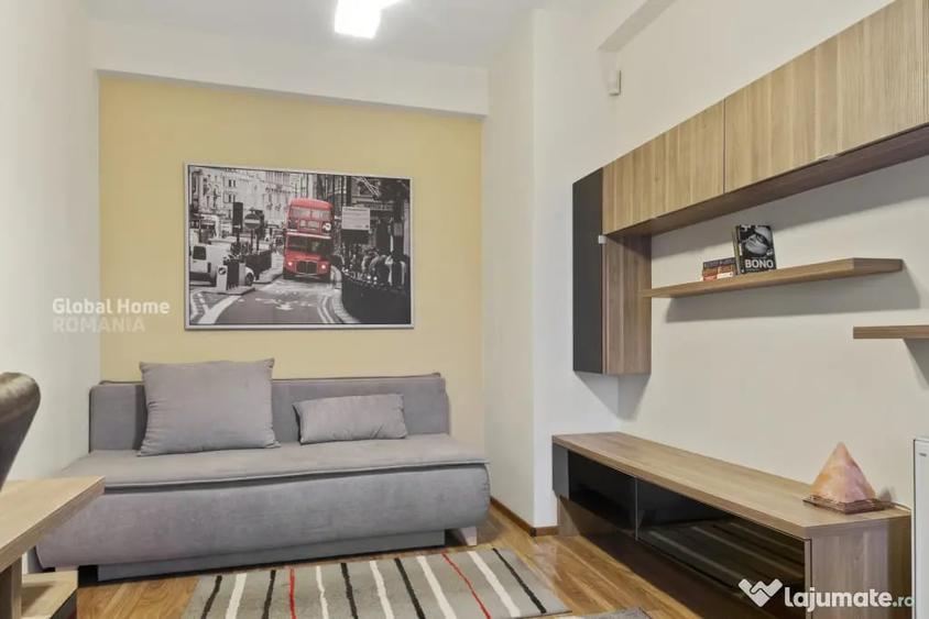 Casă cu 8 camere cu Teren 261 Mp în Vatra Luminoasă