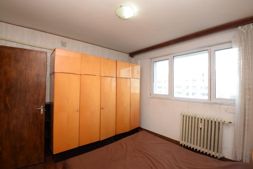 Apartament cu 3 camere decomandat în 1 Decembrie 1918