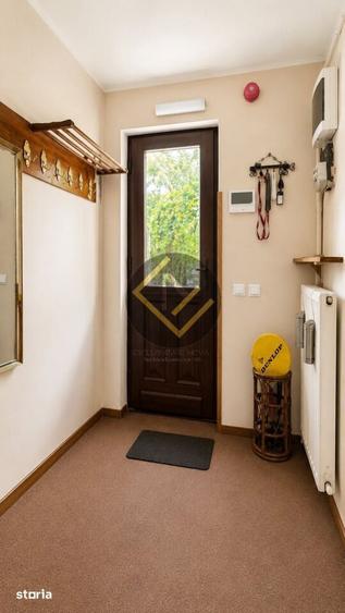 Casă cu 5 camere cu Teren 114 Mp în Vatra Luminoasă