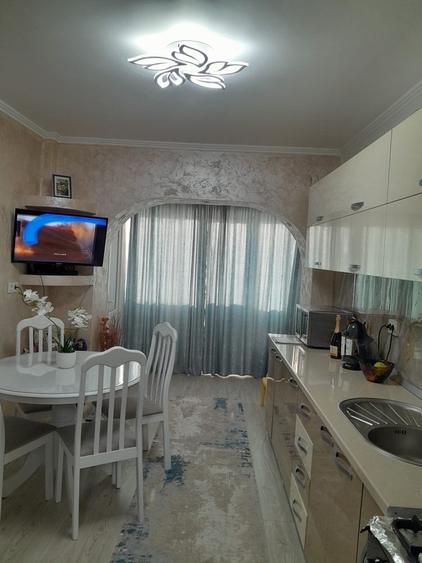Apartament cu 2 camere decomandat în Buzaului