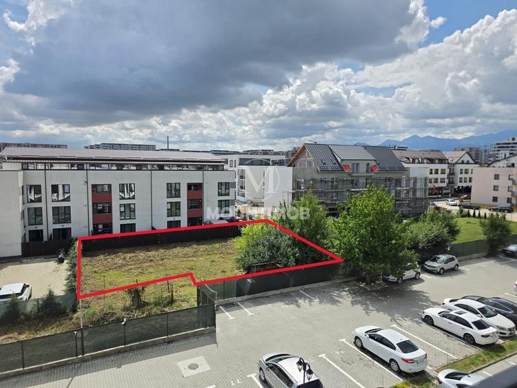 Teren Construcții intravilan de 522 mp, în Tractorul