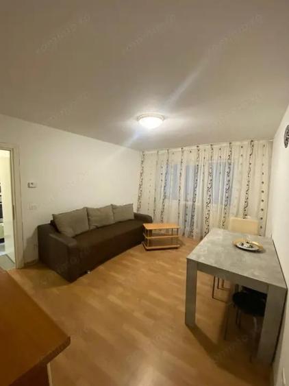 Apartament cu 2 camere semidecomandat în Orizont