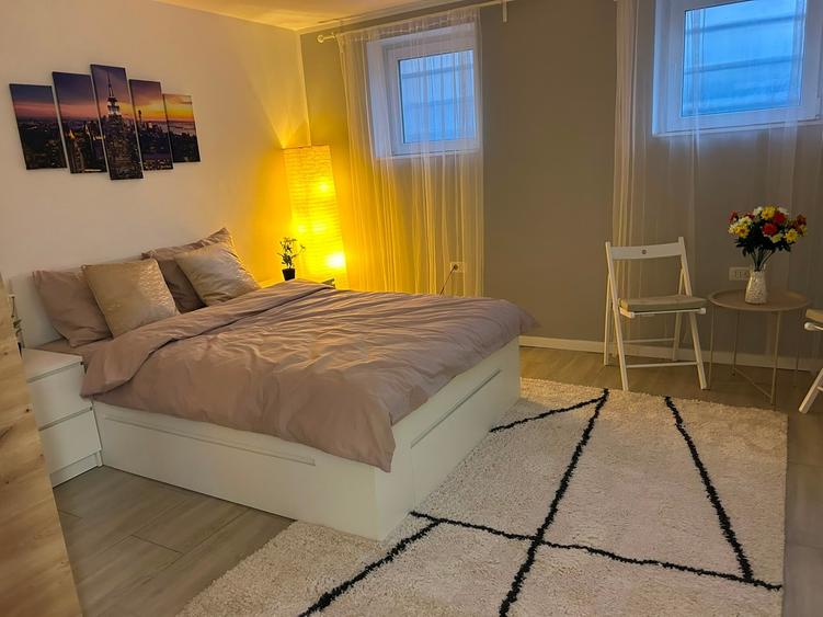 Apartament cu 3 camere decomandat în Dacia