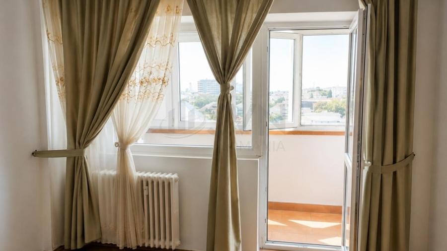 Apartament cu 4 camere decomandat, mobilat în Turda