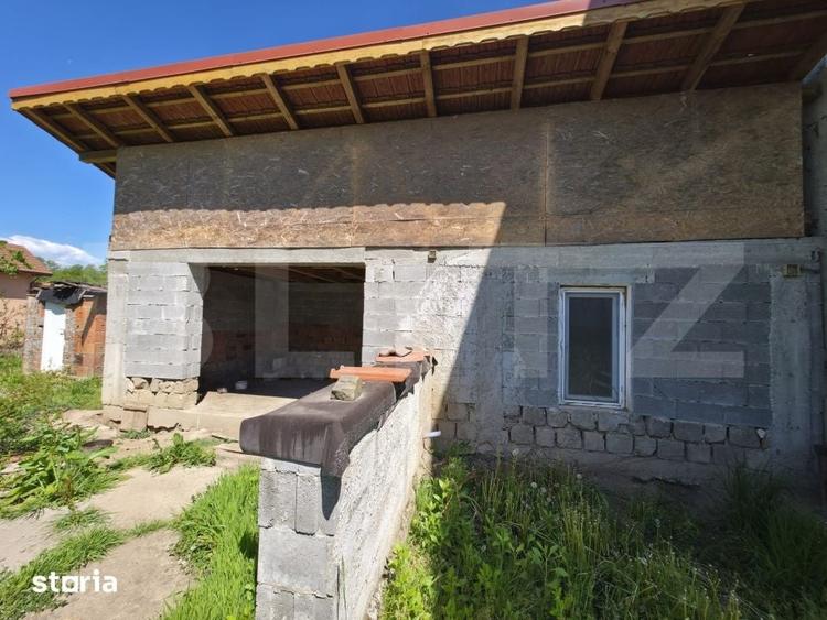 Casă cu 3 camere cu Teren 843 Mp în Scoarța