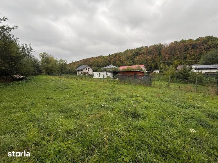 Teren de 930 mp, în Sava