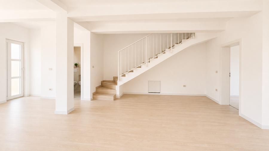Duplex cu 4 camere cu Canalizare în Moșnița Nouă
