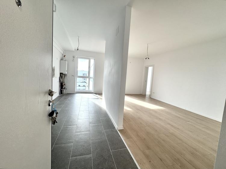 Apartament cu 3 camere semidecomandat în Străulești