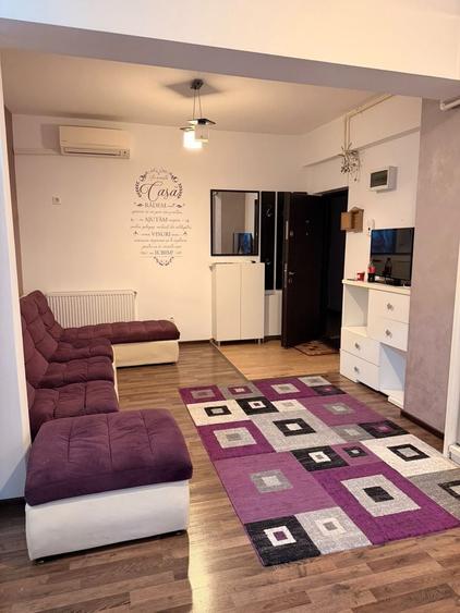 Apartament cu 3 camere în 9 Mai