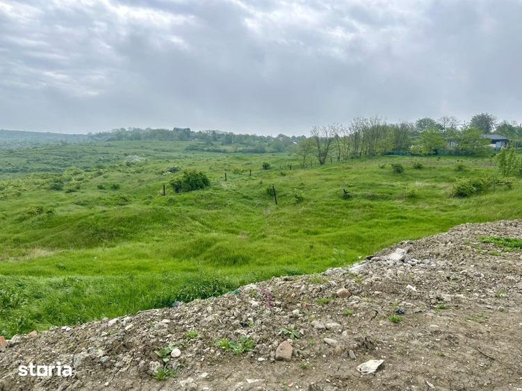 Teren de 5100 mp, în Aroneanu